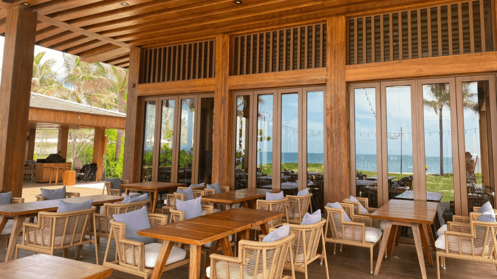 Atlantis Food Restaurant - Alma Resort Cam Rahn Vietnam MSN