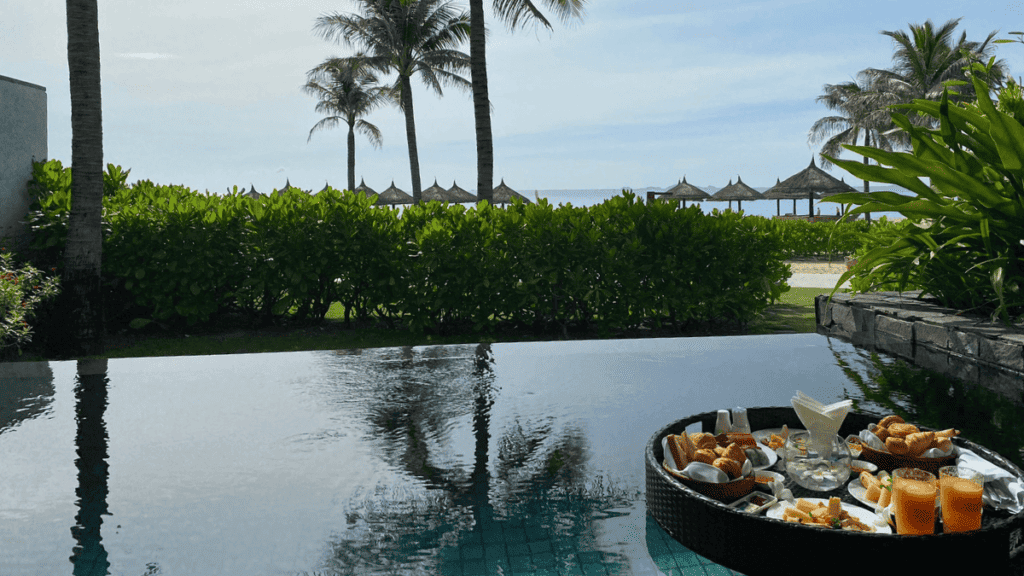 Floating Breakfast Infinity Pool - Alma Resort Cam Rahn Vietnam MSN