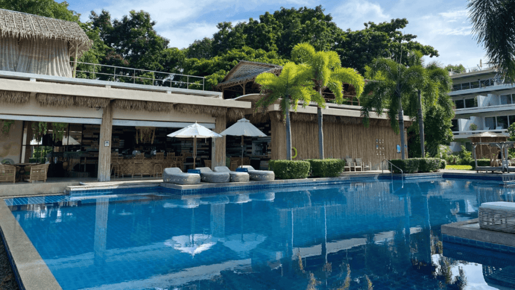 Selina Serenity Rawai Phuket, Thailand - Swimming Pool Beach Bar Palmtrees