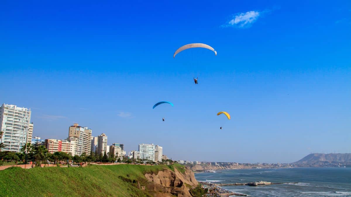 Paragliding Stock