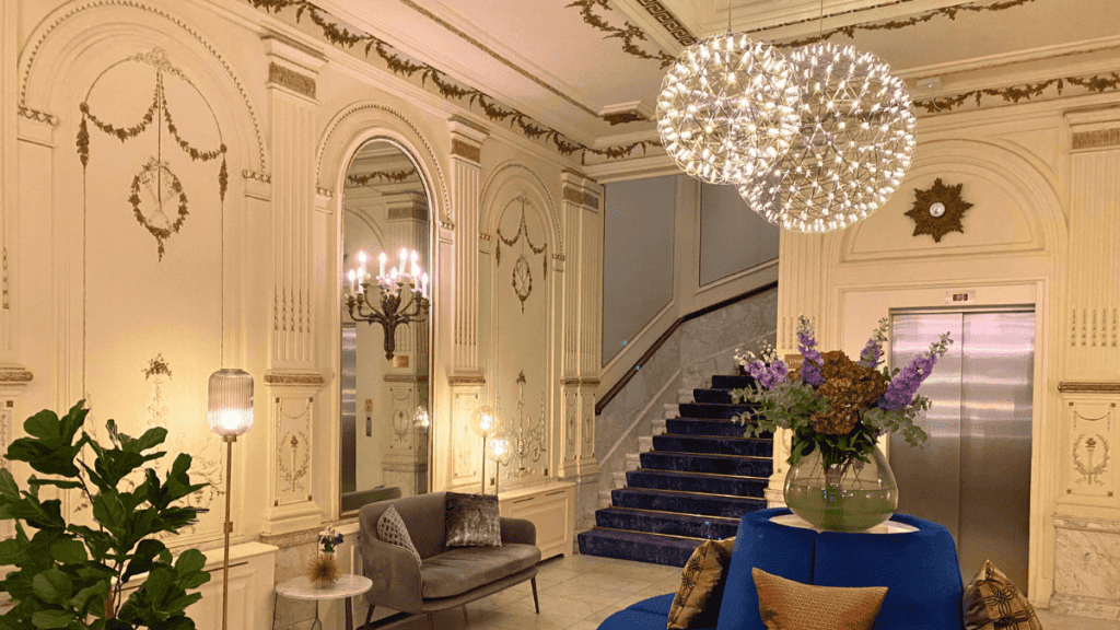 Tivoli Doelen Amsterdam Lobby View