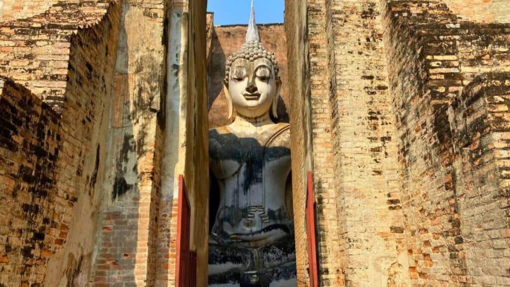 Wat Si Chum White Buddha Sukhothai Historical Park Thailand