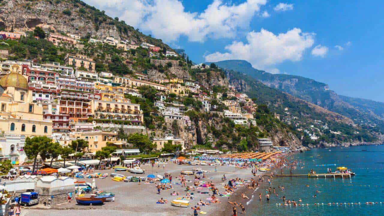 17 Spring Break Destinations You Haven’t Thought of Yet Stock