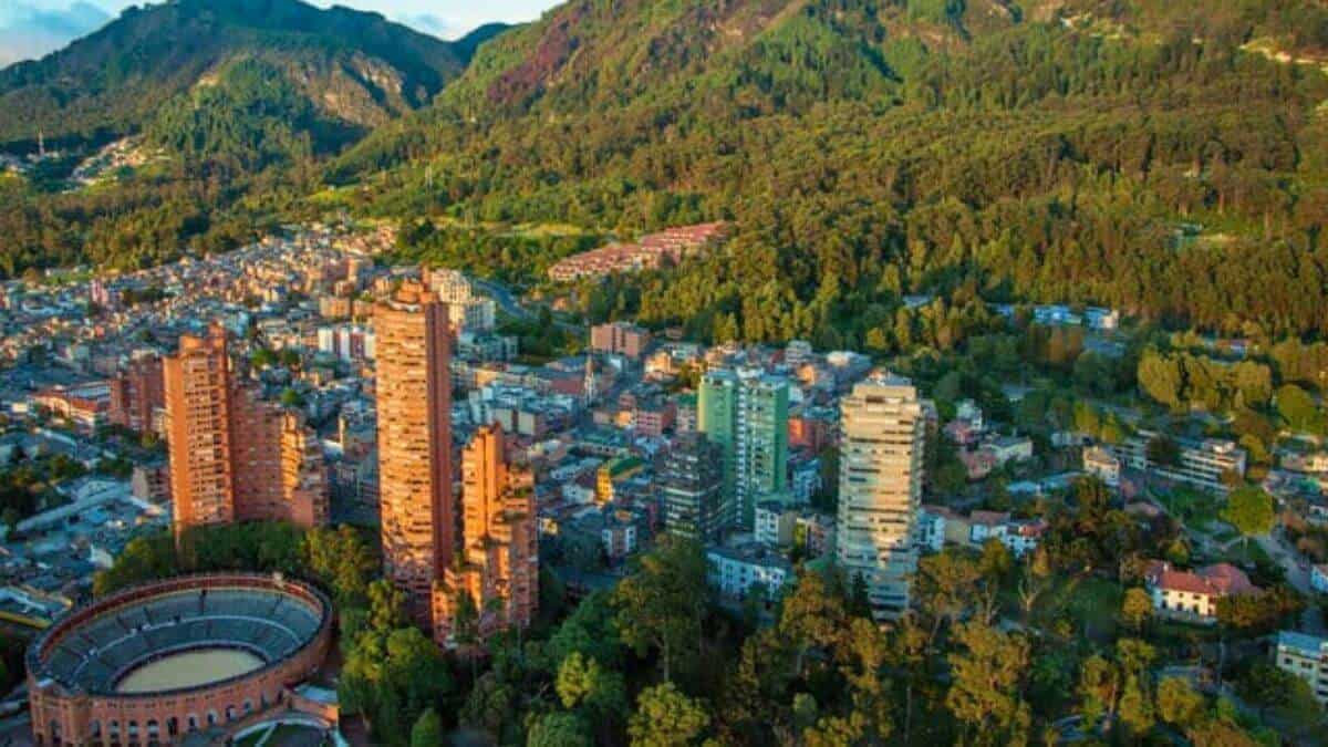 28 Things To Do In Bogota Colombia Food And Activities To Enjoy Stock