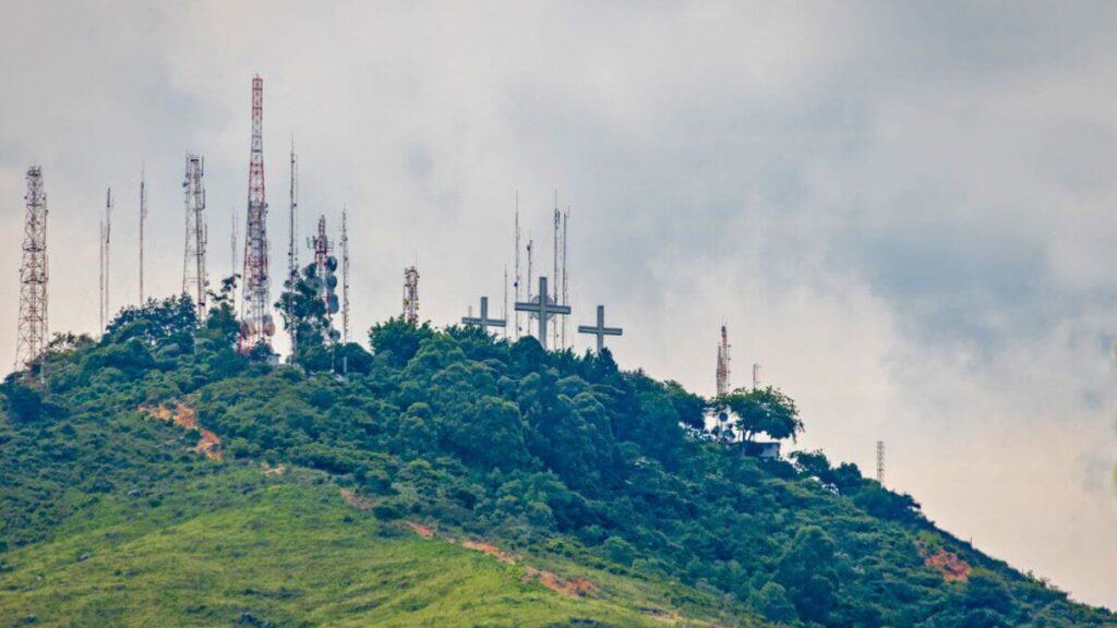 Hill of Three Crosses (Cerro de Las Tres Cruces) - Cali, Colombia Stock