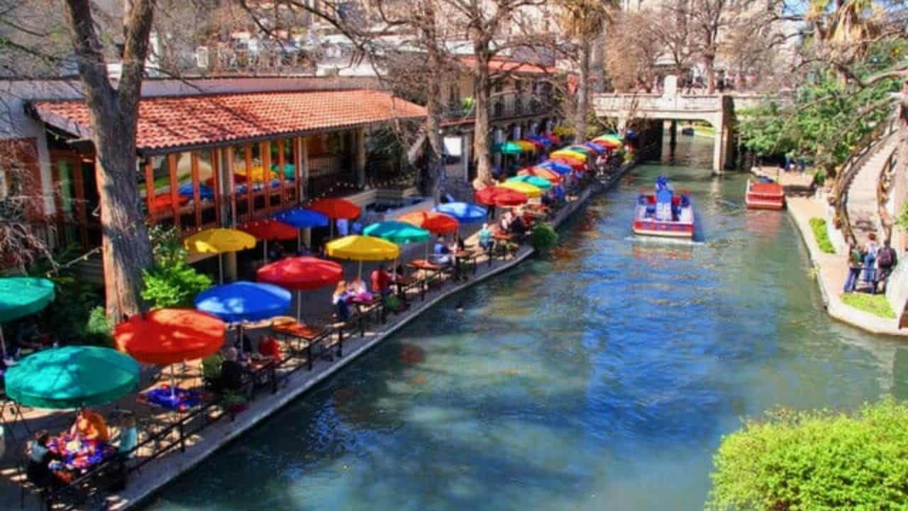 San Antonio Riverwalk Stock