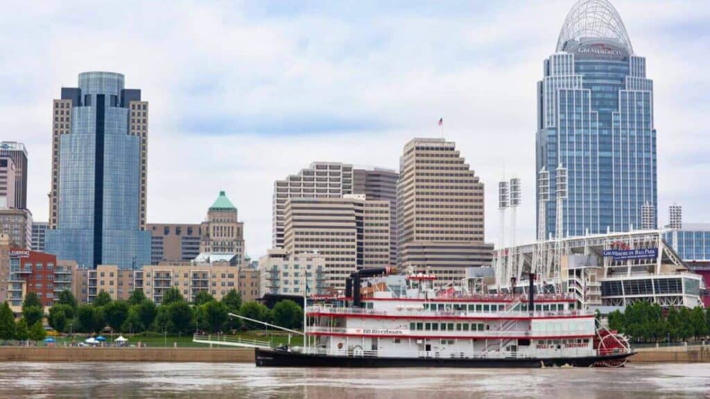 The Belle of Cincinatti Riverboat Ohio River Newport Kentucky KY Stock