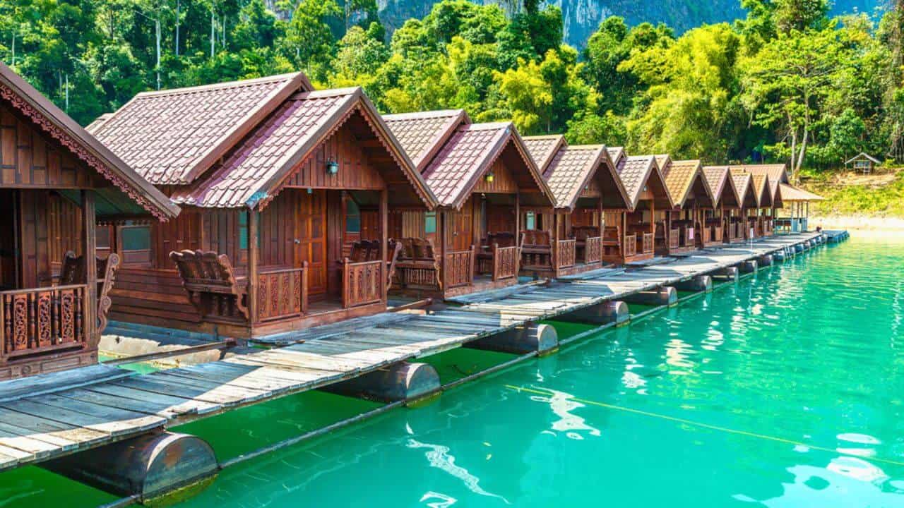 31 Best Areas To Stay In Chiang Mai That Will Make You Fall In Love - Stock