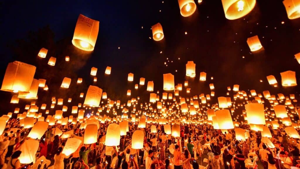 Floating lanterns on sky in Chiang Mai